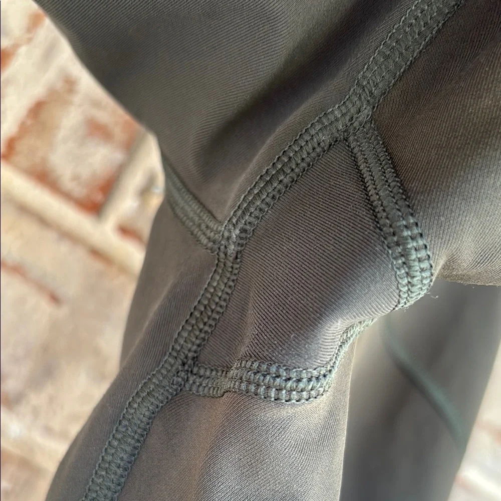 lululemon athletica Green Gator Cyber Pink Racer Stripe Cropped Leggings